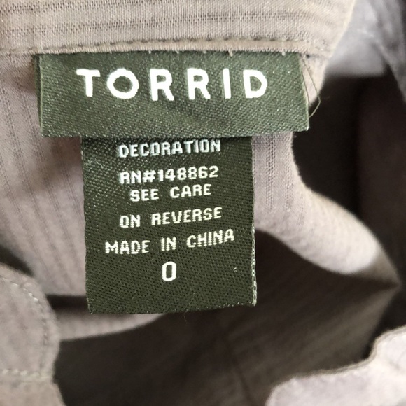 Torrid Military style poplin blouse - Picture 7 of 10